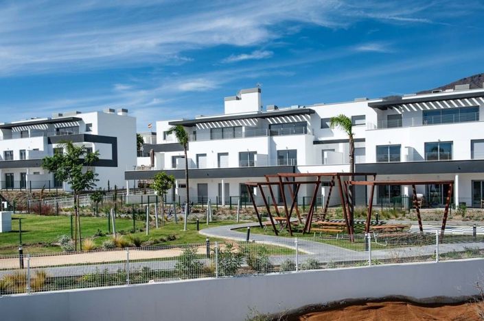 Image No.15-2 Bed Apartment for sale