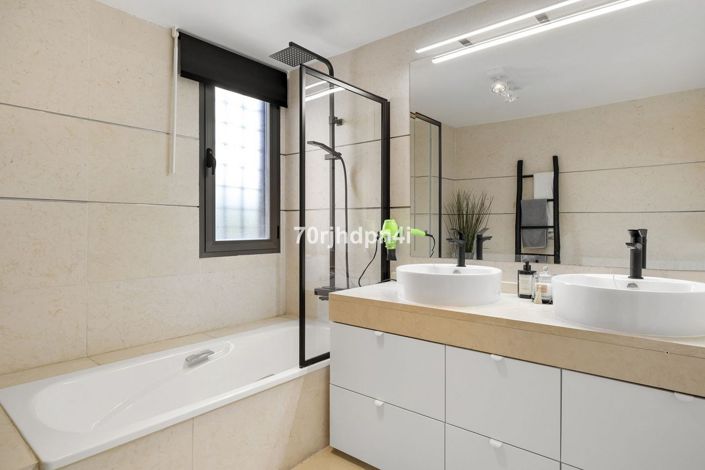 Image No.22-3 Bed Penthouse for sale