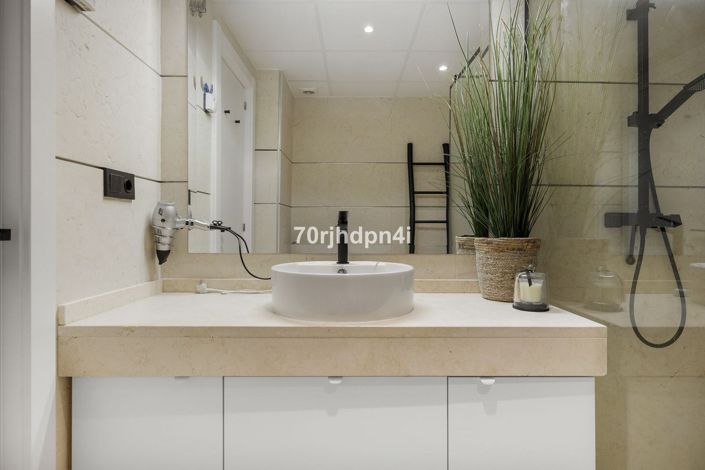 Image No.24-3 Bed Penthouse for sale