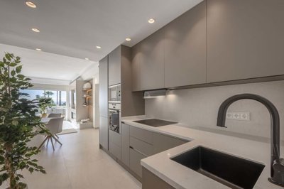 1447-650234-78d1f4f8b6655591b02d22fabb36a692d