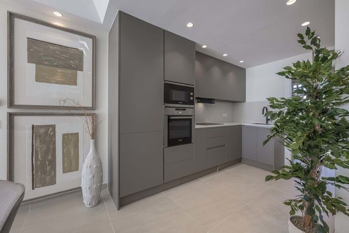 Image No.9-2 Bed Apartment for sale