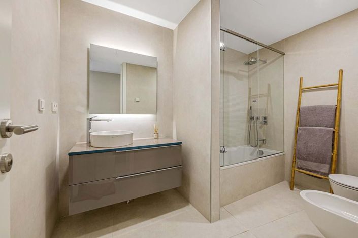 Image No.11-3 Bed Apartment for sale