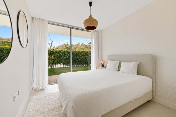 Image No.12-3 Bed Apartment for sale