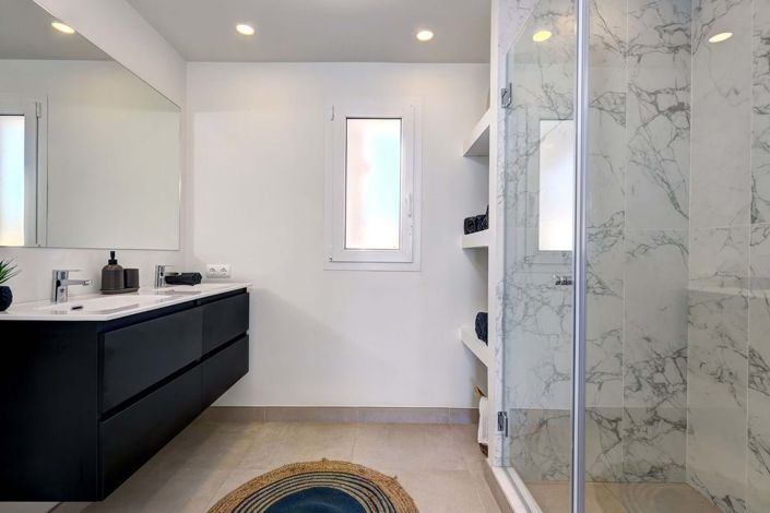 Image No.28-2 Bed Penthouse for sale