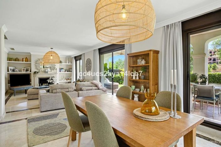 Image No.11-3 Bed Villa for sale