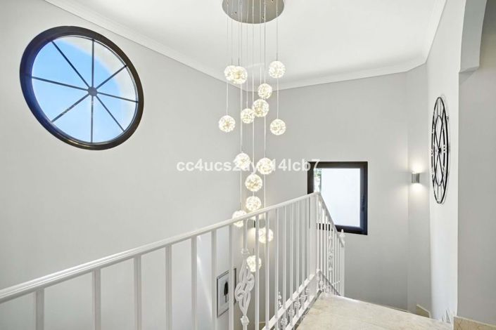 Image No.21-3 Bed Villa for sale