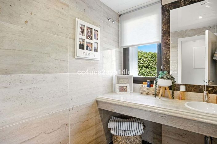 Image No.41-3 Bed Villa for sale