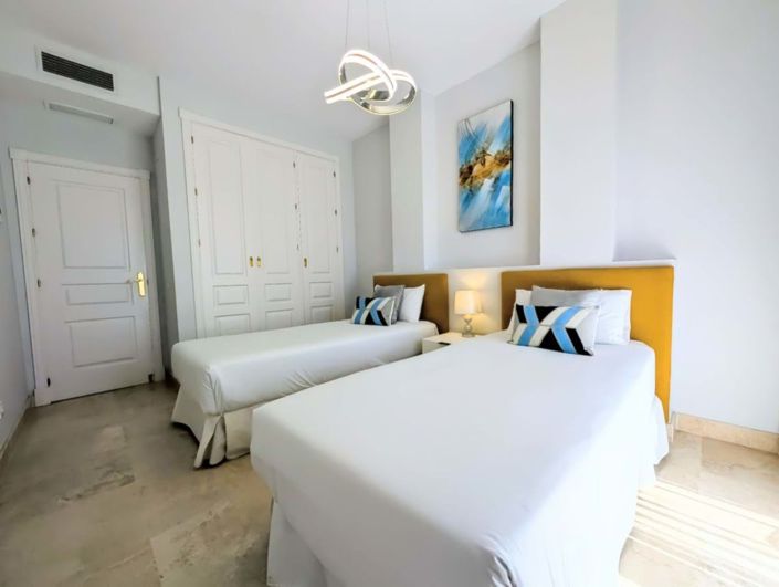 Image No.32-4 Bed Semi-Detached for sale