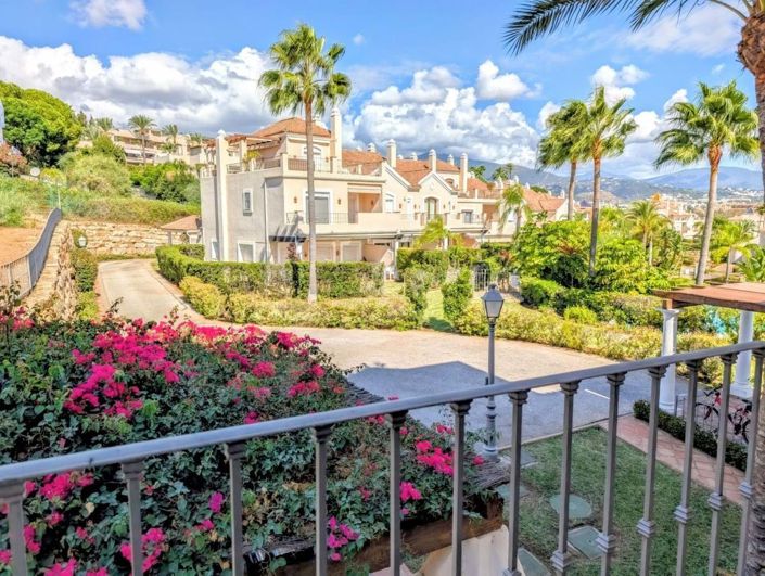 Image No.38-4 Bed Semi-Detached for sale