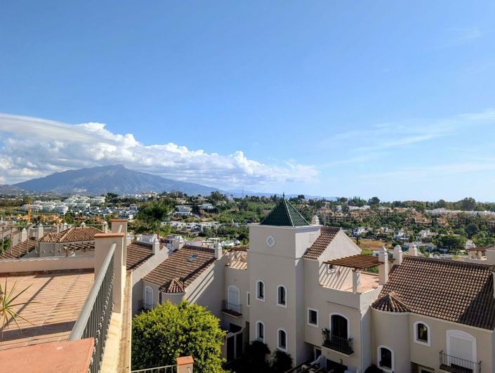 Image No.44-4 Bed Semi-Detached for sale