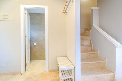 1447-644084-78d1f4f8b6655591b02d22fabb36a692d