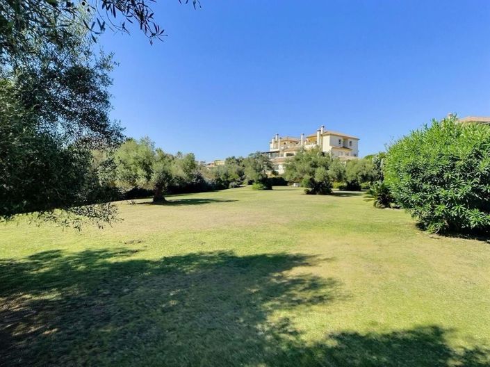 Image No.25-3 Bed Apartment for sale