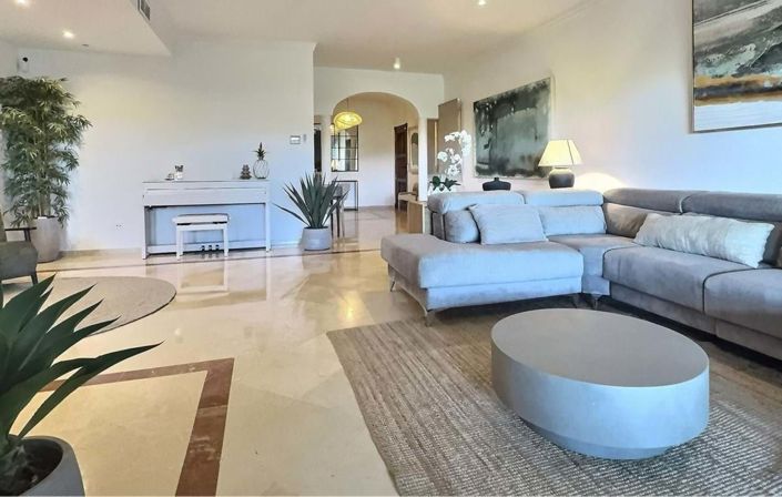 Image No.9-3 Bed Apartment for sale