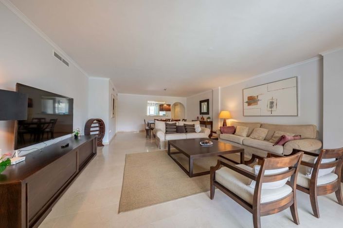 Image No.10-3 Bed Apartment for sale