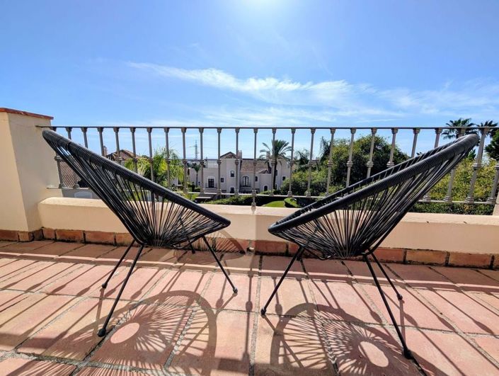 Image No.26-4 Bed Semi-Detached for sale