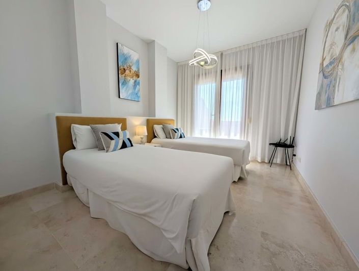 Image No.31-4 Bed Semi-Detached for sale