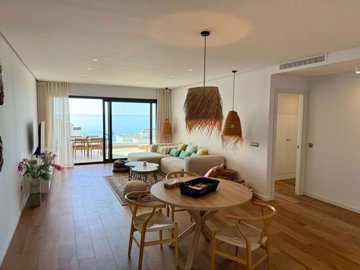 1447-654636-78d1f4f8b6655591b02d22fabb36a692d