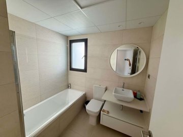 1447-654636-78d1f4f8b6655591b02d22fabb36a692d