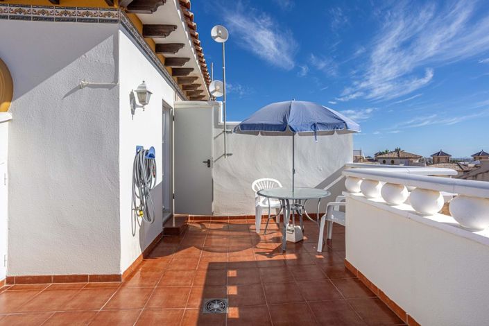 Image No.24-2 Bed Townhouse for sale