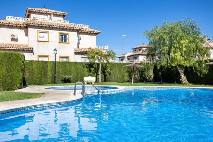 Image No.34-2 Bed Townhouse for sale