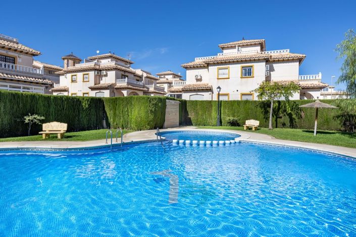 Image No.39-2 Bed Townhouse for sale