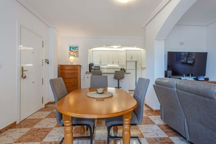 Image No.8-2 Bed Townhouse for sale