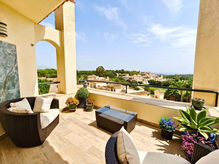 Image No.24-3 Bed Apartment for sale