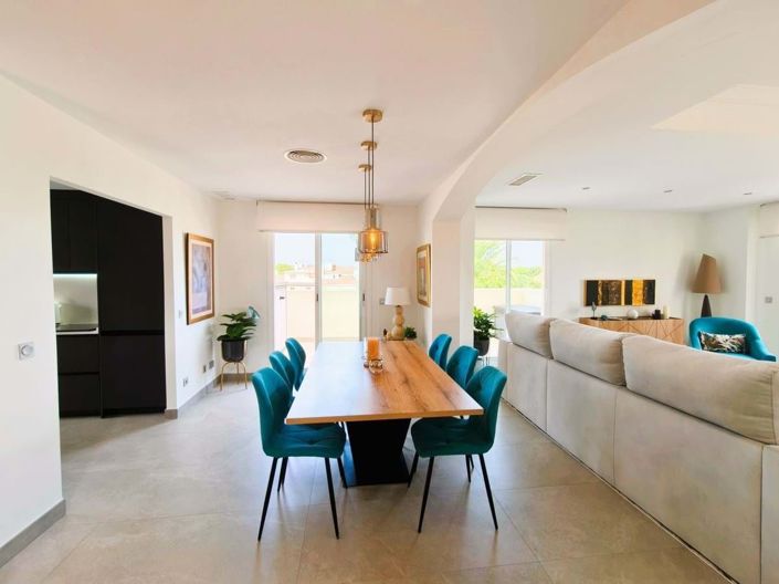 Image No.9-3 Bed Apartment for sale