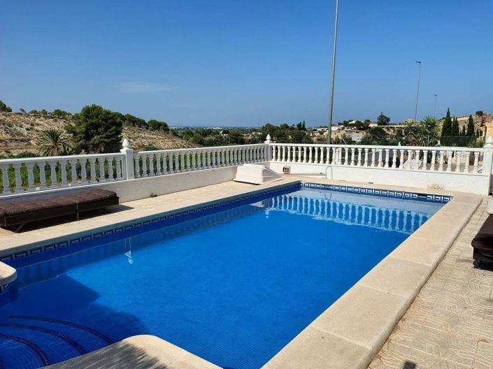 Image No.2-Villa de 3 chambres à vendre à Orihuela Costa