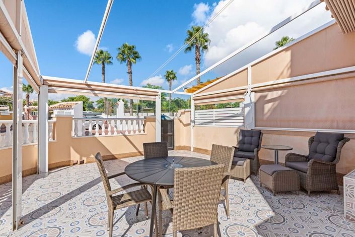 Image No.2-3 Bed Townhouse for sale