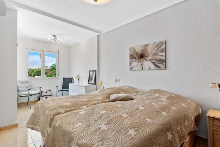 Image No.21-3 Bed Townhouse for sale