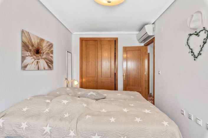 Image No.23-3 Bed Townhouse for sale