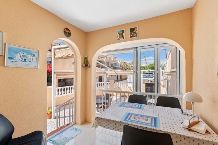 Image No.28-3 Bed Townhouse for sale