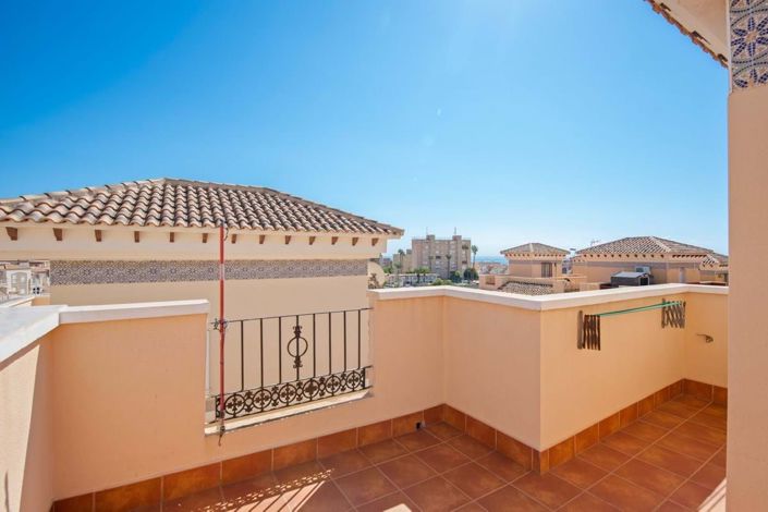 Image No.39-3 Bed Townhouse for sale