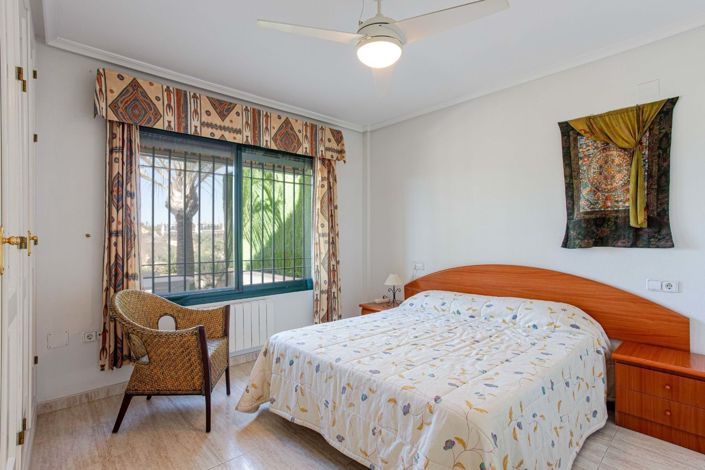 Image No.18-2 Bed Apartment for sale