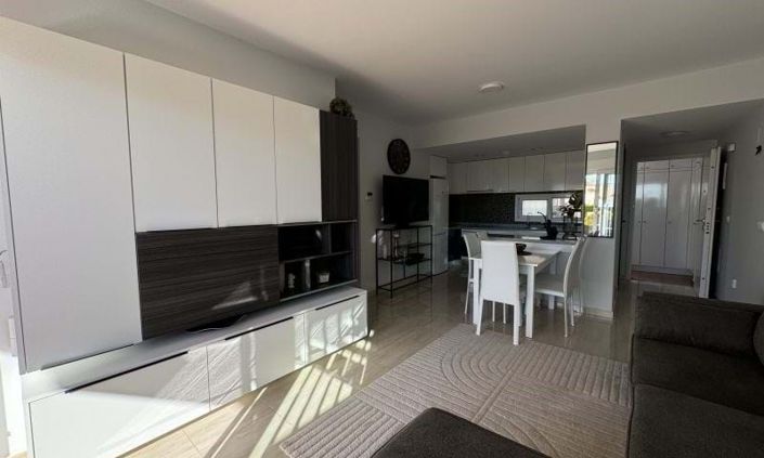 Image No.18-2 Bed Apartment for sale