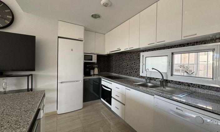 Image No.32-2 Bed Apartment for sale