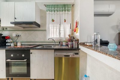 1447-645976-78d1f4f8b6655591b02d22fabb36a692d