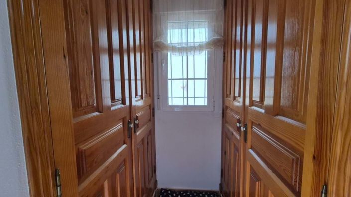 Image No.18-3 Bed Villa for sale