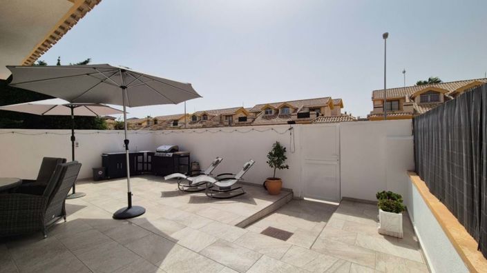 Image No.31-3 Bed Villa for sale