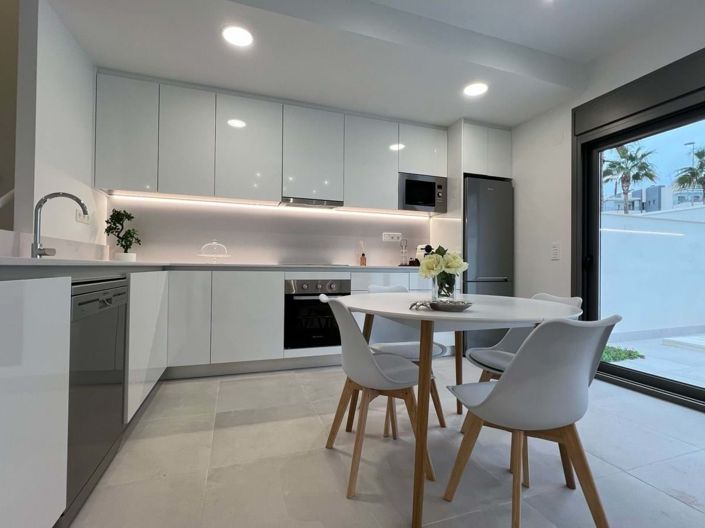 Image No.6-3 Bed Villa for sale