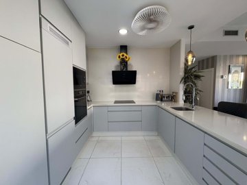 1447-648018-78d1f4f8b6655591b02d22fabb36a692d