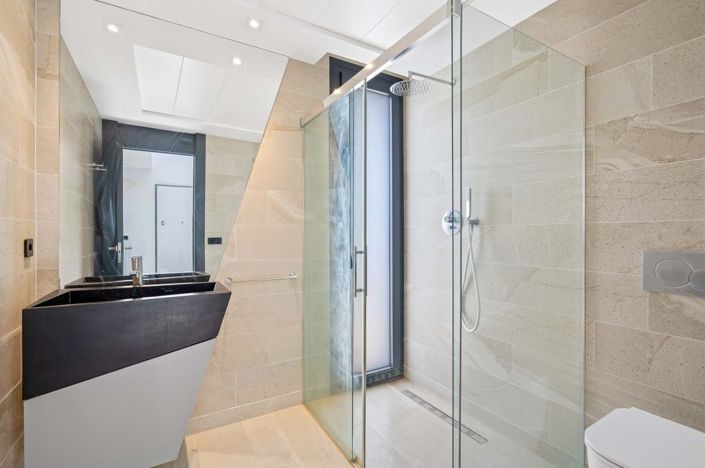 Image No.18-3 Bed Villa for sale