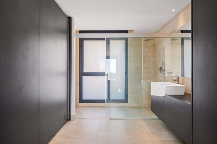 Image No.27-3 Bed Villa for sale