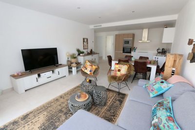 1447-654745-78d1f4f8b6655591b02d22fabb36a692d