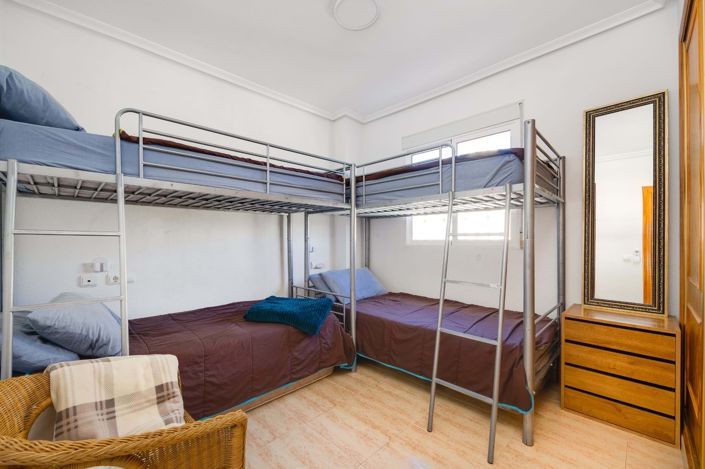 Image No.11-3 Bed Townhouse for sale