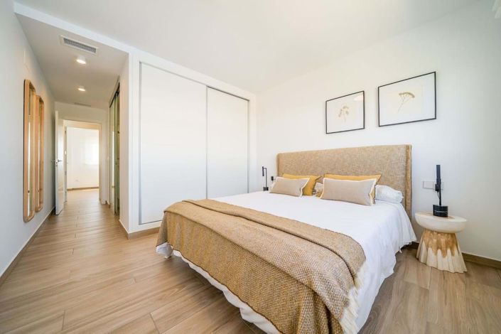 Image No.11-2 Bed Apartment for sale