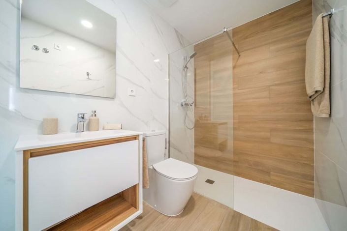 Image No.18-2 Bed Apartment for sale