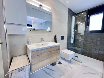 1447-646926-78d1f4f8b6655591b02d22fabb36a692d