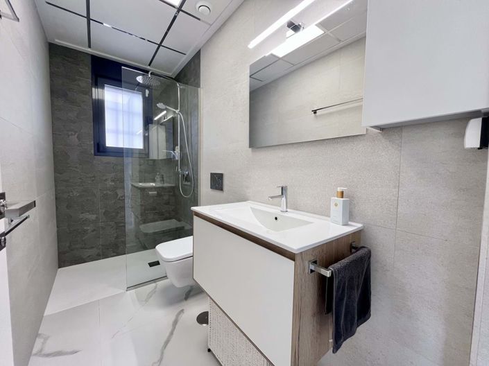 Image No.17-2 Bed Apartment for sale